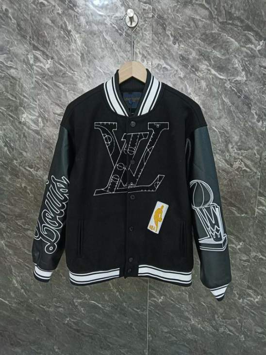 Picture of Louis Vuitton Jackets _SKULVM-2XLxetr2932622